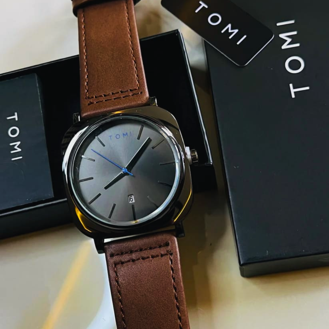 Tomi Brown Business Class Dial Watch