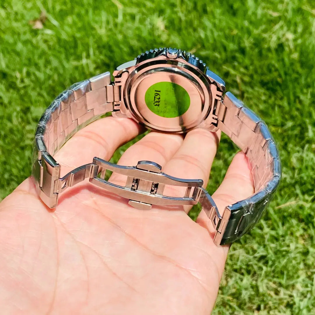 RLX  Submariner Gold with Green Dial online in Pakistan